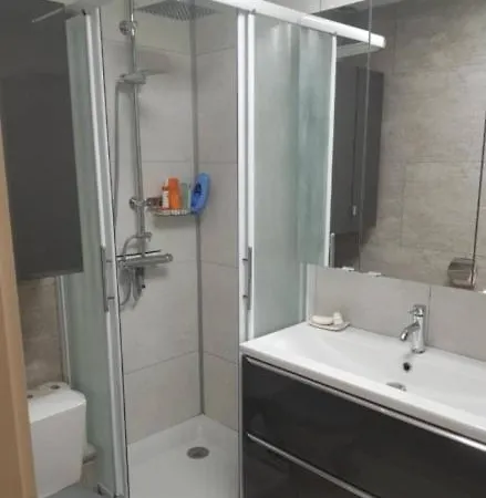 Appartement Maison Confort Avec Extérieur Face à L'étang *